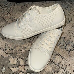 Kenneth Cole Unlisted Men's Shiny Crown Leather Sneakers